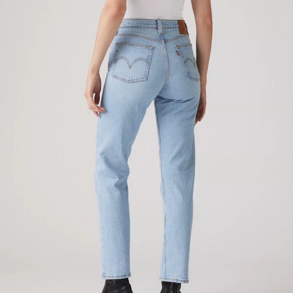 Levi’s Wedgie Straight